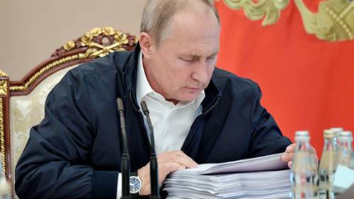 «Левада-центр»: Путину доверяют 23% россиян