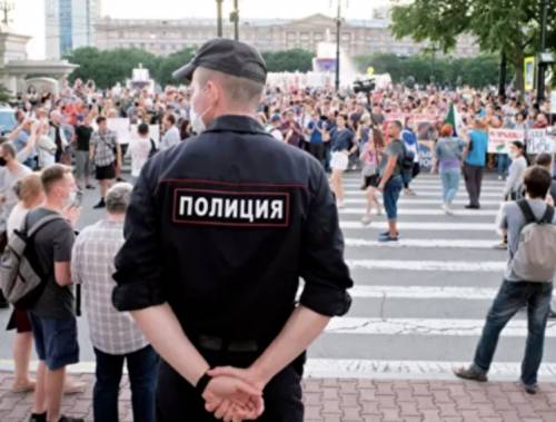 Дегтярёв заявил о «слёте» профессиональных провокаторов в Хабаровск