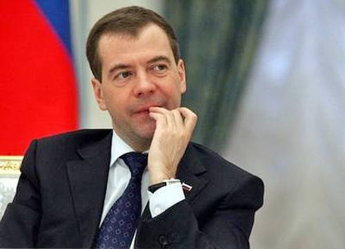 Медведев: США пытаются использовать интернет, как свою <span id=