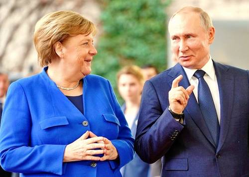 Путин не планирует обсуждать с Меркель ситуацию с Навальным