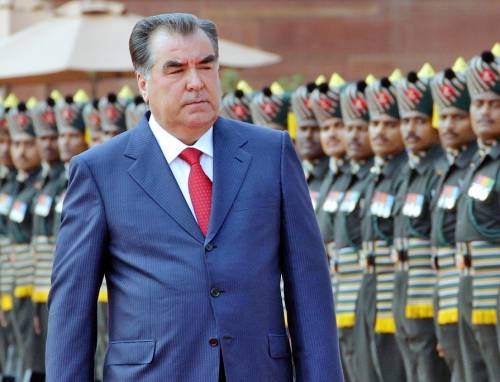 Правящая партия Таджикисткана решила выдвинуть в президенты Рахмона