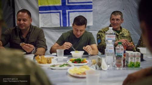Зеленский оконфузился перед «голодными солдатами» ВСУ в Донбассе