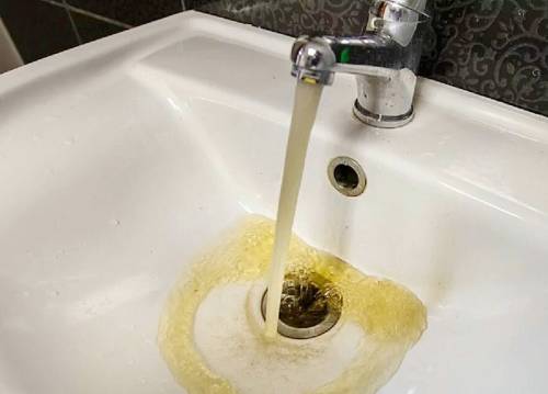 Жители Симферополя снова стали жаловаться на водопроводную воду