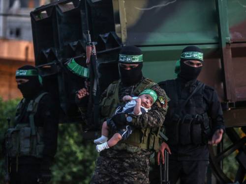 ХАМАС провел  Парад Победы в секторе Газа в масках