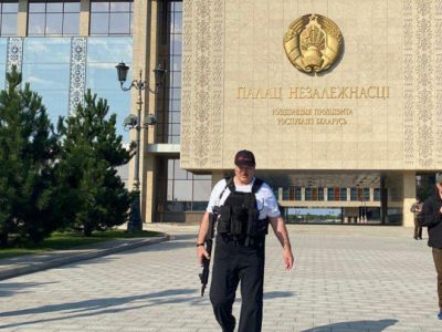 Президент Белоруссии разрешил силовикам стрелять по протестующим