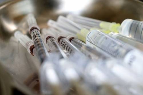 Введение обязательной вакцинации позитивно скажется на психическом здоровье россиян