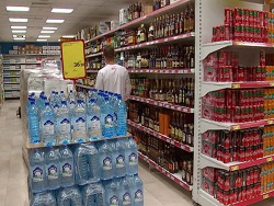 Бизнес-омбудсмен предложила продавать алкоголь по QR-кодам