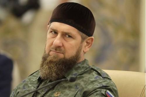 В школах Чечни начали изучать книгу о первом президенте региона Ахмате-Хаджи Кадырове