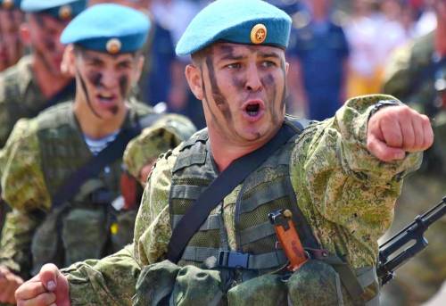Российских десантников направили в Белоруссию на учения