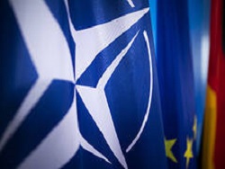 В НАТО отказались идти России на уступки в отношении политики открытых дверей<span id=