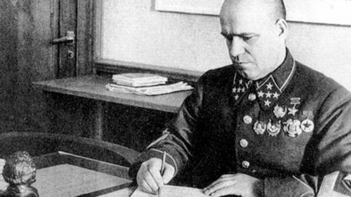 Историк оценил скандальный пост о маршале Жукове