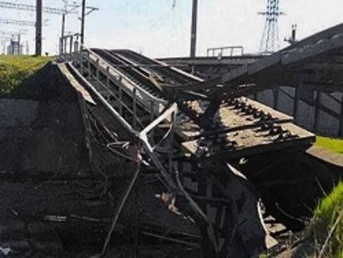 Губернатор Курской области назвал диверсию причиной обрушения железнодорожного моста