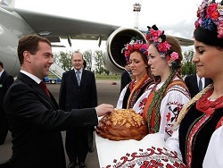В Думе допустили избрание Дмитрия Медведева президентом Украины